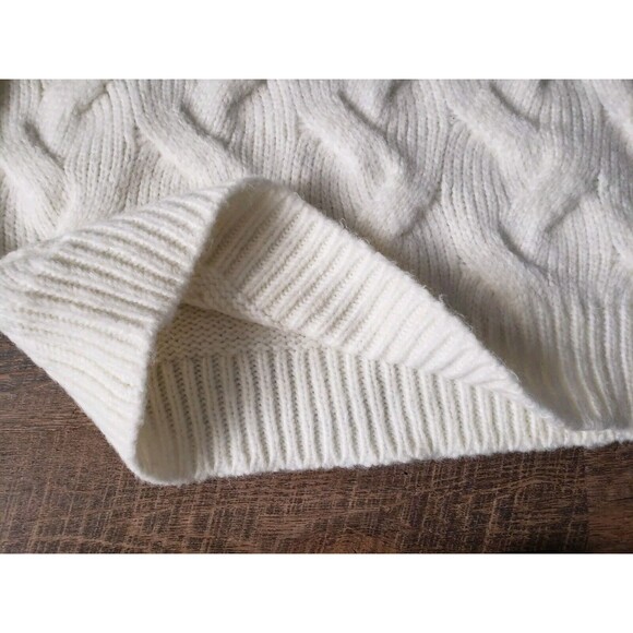 Womens Nine West Cream Fuzzy Oversized Sweater, Sz M - Picture 4 of 5